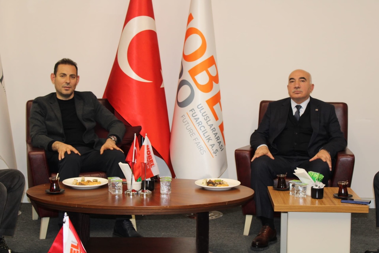 ANSİMOD Yönetim Kurulu Başkanı Sayın İsmail Biçer Kayseri Furniture Fair (KFF)' i ziyaret etti